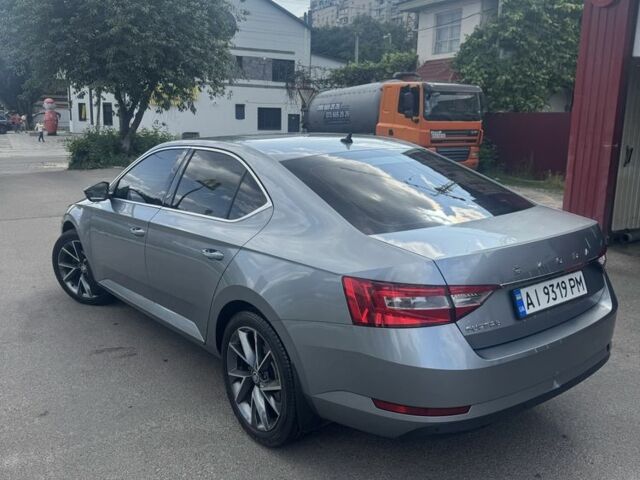 Сірий Шкода Суперб, об'ємом двигуна 2 л та пробігом 225 тис. км за 18200 $, фото 5 на Automoto.ua