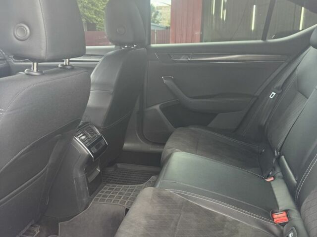 Сірий Шкода Суперб, об'ємом двигуна 2 л та пробігом 225 тис. км за 18200 $, фото 8 на Automoto.ua