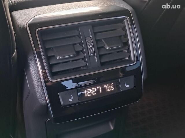 Серый Шкода Суперб, объемом двигателя 2 л и пробегом 139 тыс. км за 29990 $, фото 12 на Automoto.ua