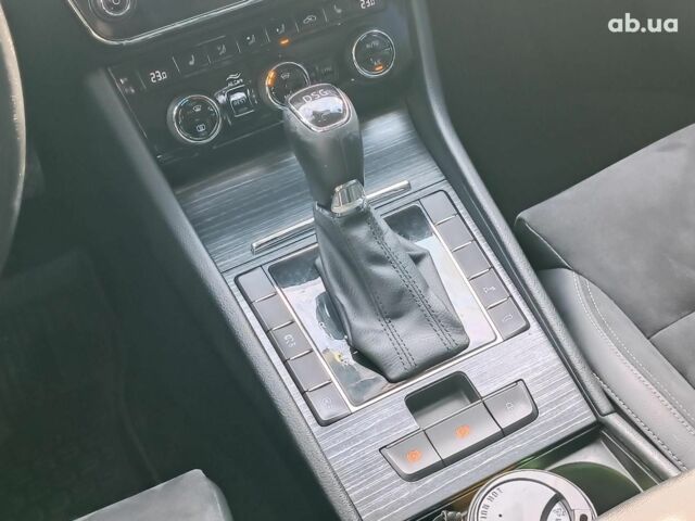 Серый Шкода Суперб, объемом двигателя 2 л и пробегом 139 тыс. км за 29990 $, фото 16 на Automoto.ua