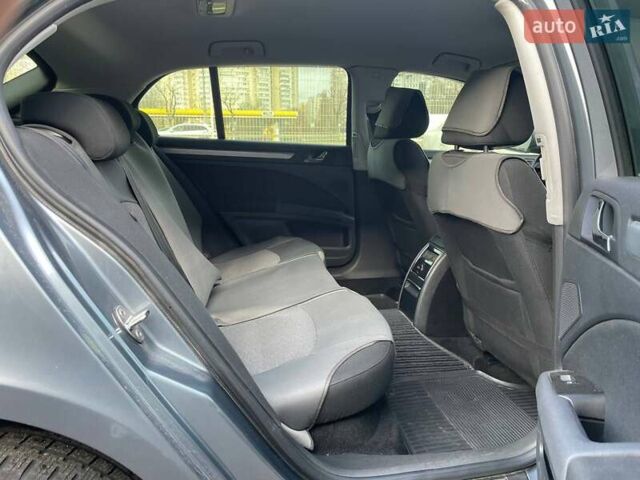 Серый Шкода Суперб, объемом двигателя 1.8 л и пробегом 162 тыс. км за 8790 $, фото 10 на Automoto.ua