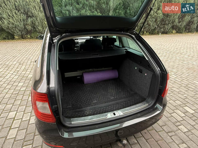 Серый Шкода Суперб, объемом двигателя 1.97 л и пробегом 270 тыс. км за 11700 $, фото 39 на Automoto.ua