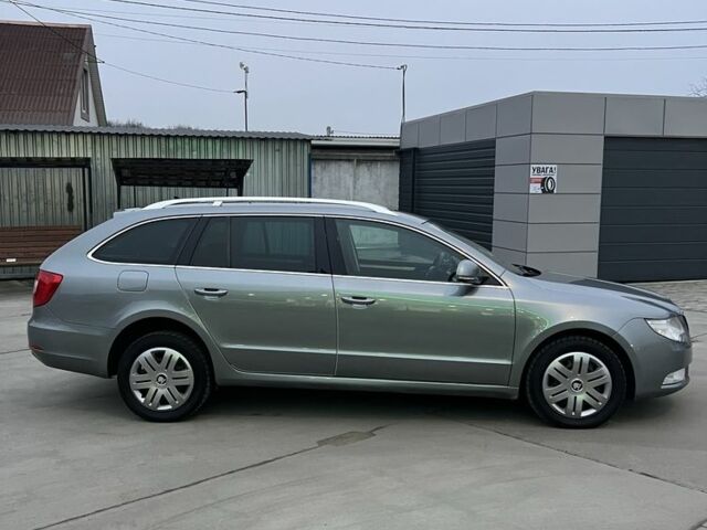 Серый Шкода Суперб, объемом двигателя 1.4 л и пробегом 239 тыс. км за 6900 $, фото 5 на Automoto.ua