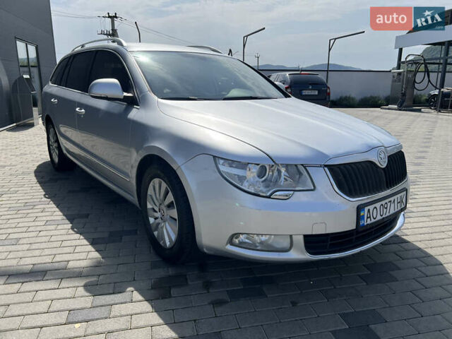 Серый Шкода Суперб, объемом двигателя 1.97 л и пробегом 355 тыс. км за 7700 $, фото 1 на Automoto.ua