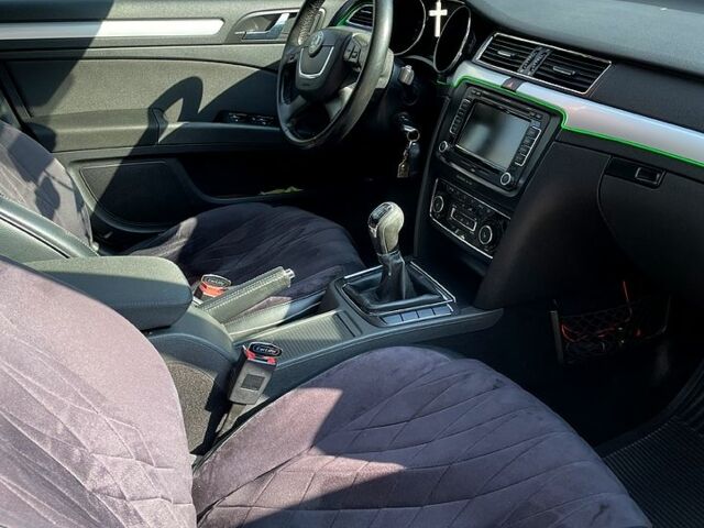 Сірий Шкода Суперб, об'ємом двигуна 2 л та пробігом 280 тис. км за 8700 $, фото 6 на Automoto.ua