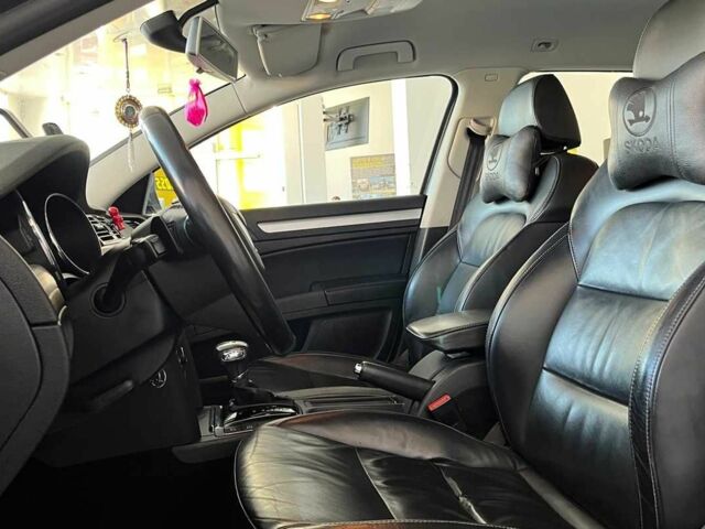 Сірий Шкода Суперб, об'ємом двигуна 2 л та пробігом 254 тис. км за 9700 $, фото 8 на Automoto.ua