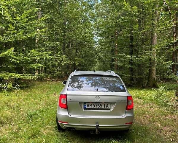 Серый Шкода Суперб, объемом двигателя 2 л и пробегом 294 тыс. км за 9288 $, фото 9 на Automoto.ua