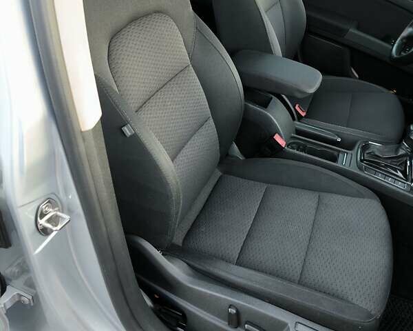 Сірий Шкода Суперб, об'ємом двигуна 2 л та пробігом 259 тис. км за 10499 $, фото 17 на Automoto.ua