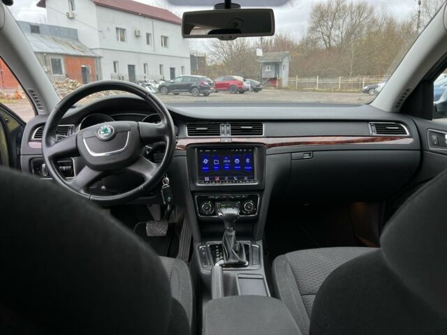 Серый Шкода Суперб, объемом двигателя 1.8 л и пробегом 228 тыс. км за 9200 $, фото 13 на Automoto.ua