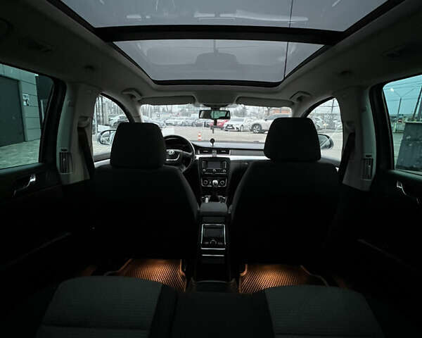 Серый Шкода Суперб, объемом двигателя 1.4 л и пробегом 239 тыс. км за 6900 $, фото 27 на Automoto.ua