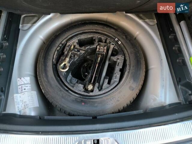 Сірий Шкода Суперб, об'ємом двигуна 2 л та пробігом 259 тис. км за 10499 $, фото 19 на Automoto.ua