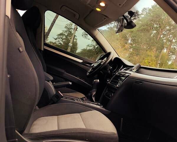 Серый Шкода Суперб, объемом двигателя 1.8 л и пробегом 207 тыс. км за 7200 $, фото 8 на Automoto.ua