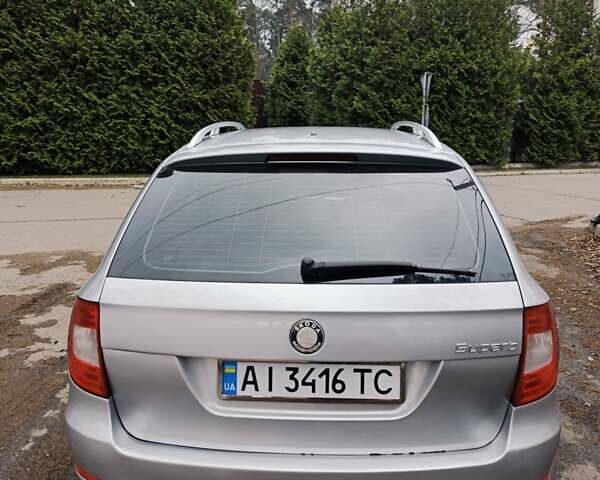 Серый Шкода Суперб, объемом двигателя 1.8 л и пробегом 207 тыс. км за 7200 $, фото 3 на Automoto.ua