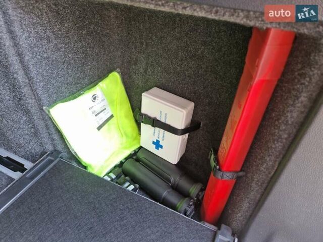 Сірий Шкода Суперб, об'ємом двигуна 1.8 л та пробігом 225 тис. км за 8807 $, фото 78 на Automoto.ua