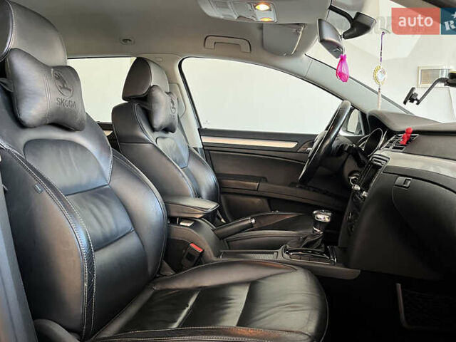 Сірий Шкода Суперб, об'ємом двигуна 1.97 л та пробігом 254 тис. км за 9700 $, фото 8 на Automoto.ua