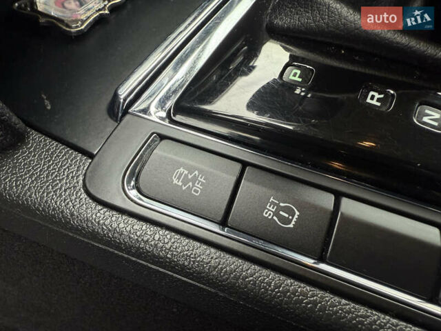 Серый Шкода Суперб, объемом двигателя 1.97 л и пробегом 270 тыс. км за 11700 $, фото 30 на Automoto.ua