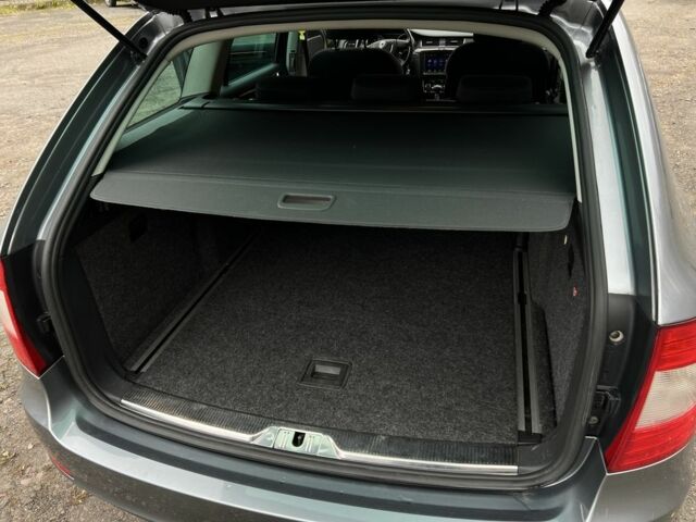 Серый Шкода Суперб, объемом двигателя 1.8 л и пробегом 228 тыс. км за 9200 $, фото 11 на Automoto.ua