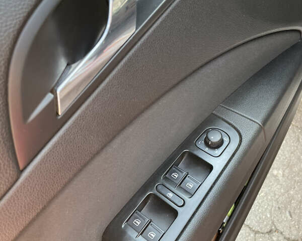 Сірий Шкода Суперб, об'ємом двигуна 1.97 л та пробігом 280 тис. км за 8700 $, фото 6 на Automoto.ua