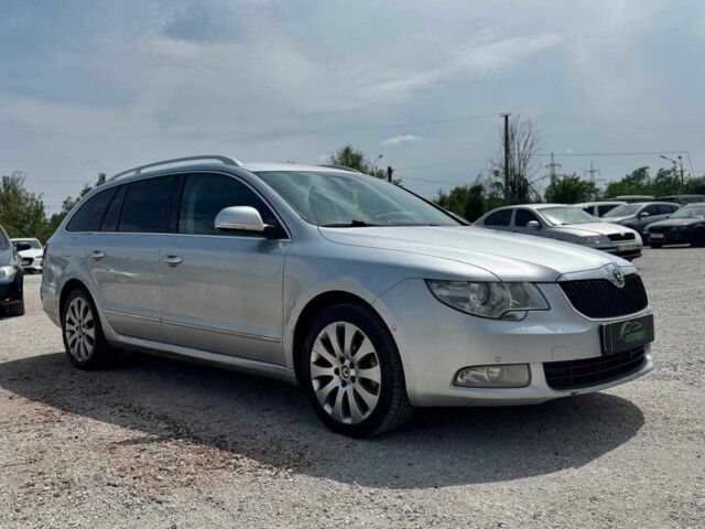 Сірий Шкода Суперб, об'ємом двигуна 2 л та пробігом 257 тис. км за 10650 $, фото 1 на Automoto.ua
