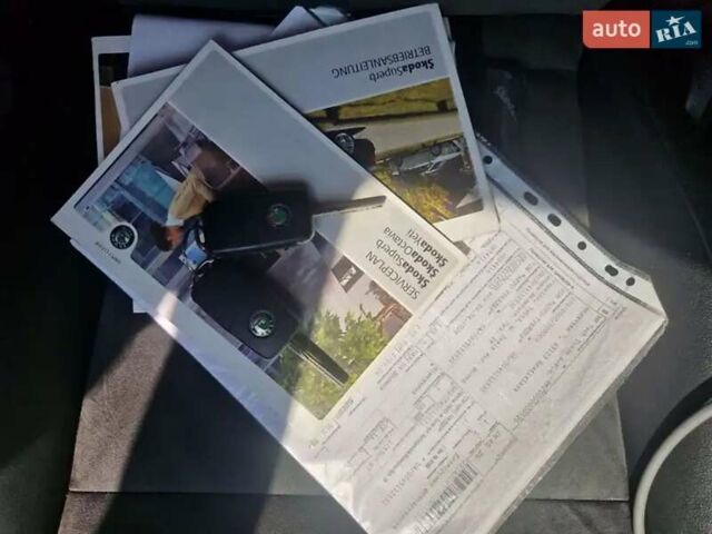 Серый Шкода Суперб, объемом двигателя 1.8 л и пробегом 225 тыс. км за 9300 $, фото 80 на Automoto.ua