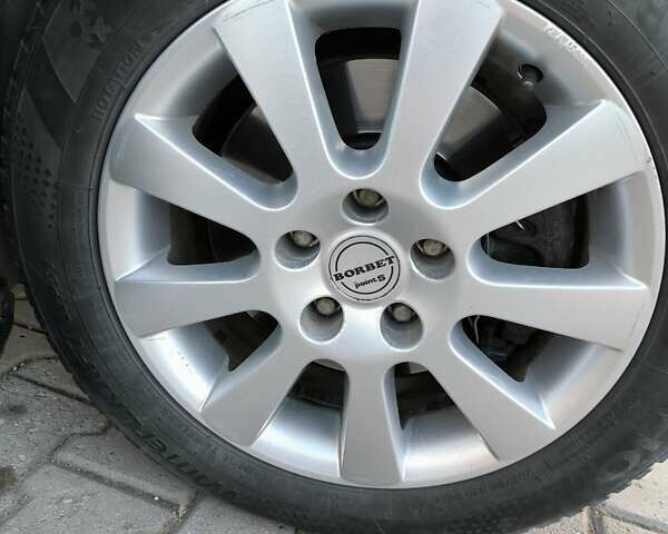 Сірий Шкода Суперб, об'ємом двигуна 2 л та пробігом 259 тис. км за 10499 $, фото 22 на Automoto.ua