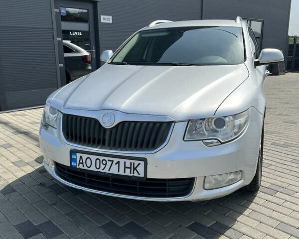 Серый Шкода Суперб, объемом двигателя 1.97 л и пробегом 355 тыс. км за 7700 $, фото 2 на Automoto.ua