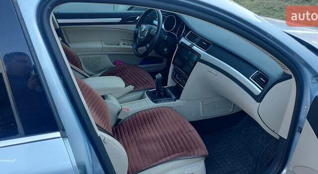 Серый Шкода Суперб, объемом двигателя 2 л и пробегом 256 тыс. км за 9300 $, фото 1 на Automoto.ua