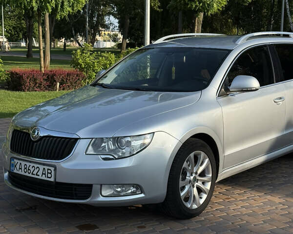 Сірий Шкода Суперб, об'ємом двигуна 2 л та пробігом 205 тис. км за 10300 $, фото 9 на Automoto.ua