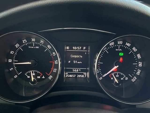 Сірий Шкода Суперб, об'ємом двигуна 2 л та пробігом 254 тис. км за 9700 $, фото 11 на Automoto.ua