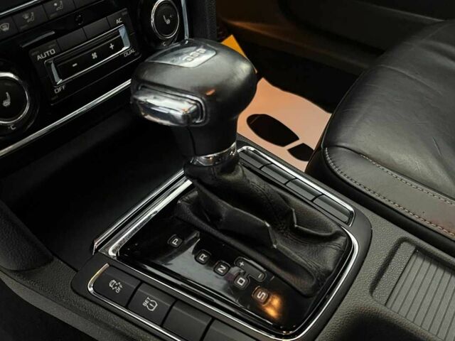 Сірий Шкода Суперб, об'ємом двигуна 2 л та пробігом 254 тис. км за 9700 $, фото 16 на Automoto.ua