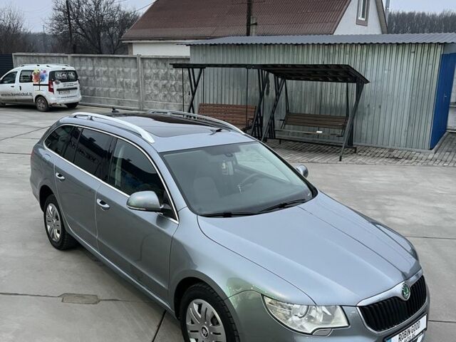 Серый Шкода Суперб, объемом двигателя 1.4 л и пробегом 239 тыс. км за 6900 $, фото 4 на Automoto.ua