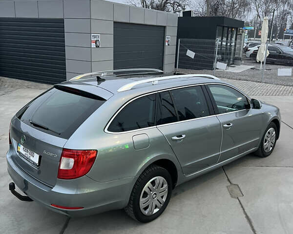 Серый Шкода Суперб, объемом двигателя 1.4 л и пробегом 239 тыс. км за 6900 $, фото 7 на Automoto.ua