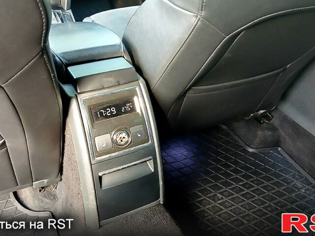 Серый Шкода Суперб, объемом двигателя 2 л и пробегом 299 тыс. км за 9000 $, фото 13 на Automoto.ua