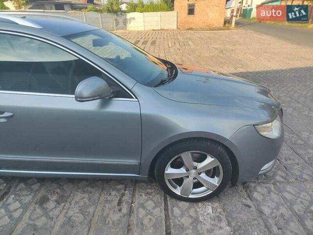Серый Шкода Суперб, объемом двигателя 1.98 л и пробегом 195 тыс. км за 9700 $, фото 7 на Automoto.ua