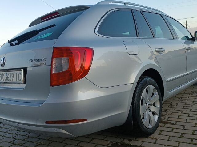 Серый Шкода Суперб, объемом двигателя 1.6 л и пробегом 328 тыс. км за 6950 $, фото 9 на Automoto.ua