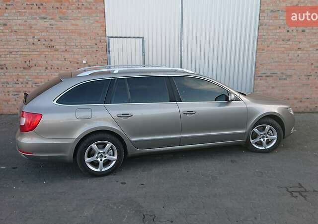 Серый Шкода Суперб, объемом двигателя 1.8 л и пробегом 224 тыс. км за 9500 $, фото 18 на Automoto.ua