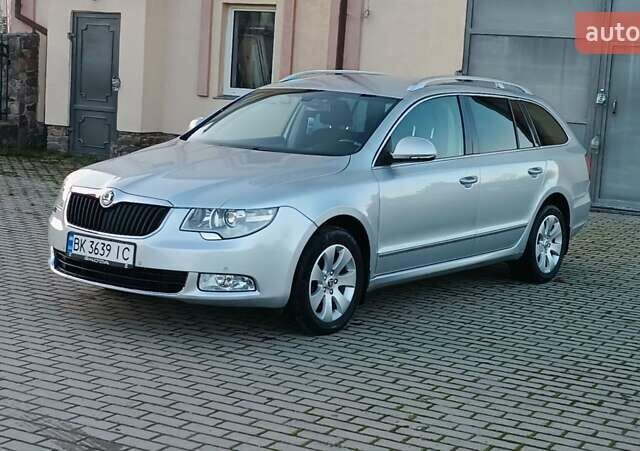 Серый Шкода Суперб, объемом двигателя 1.6 л и пробегом 328 тыс. км за 7950 $, фото 14 на Automoto.ua