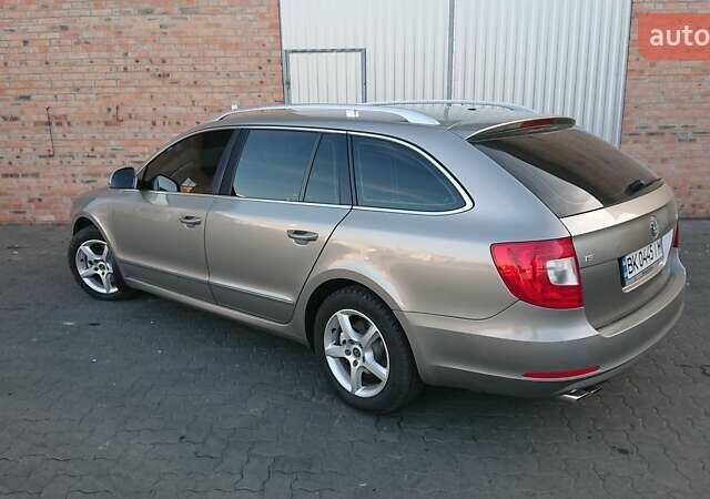 Серый Шкода Суперб, объемом двигателя 1.8 л и пробегом 224 тыс. км за 9500 $, фото 31 на Automoto.ua