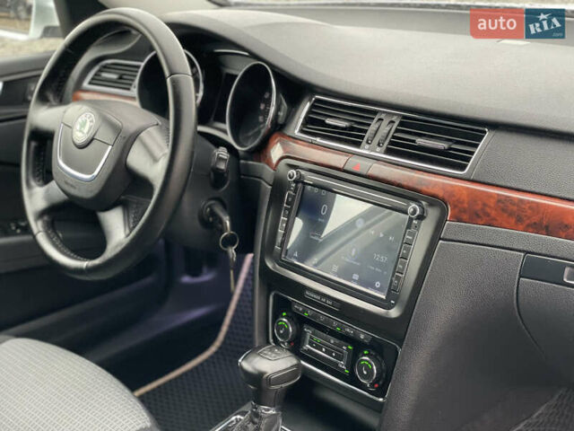 Серый Шкода Суперб, объемом двигателя 2 л и пробегом 280 тыс. км за 10200 $, фото 9 на Automoto.ua