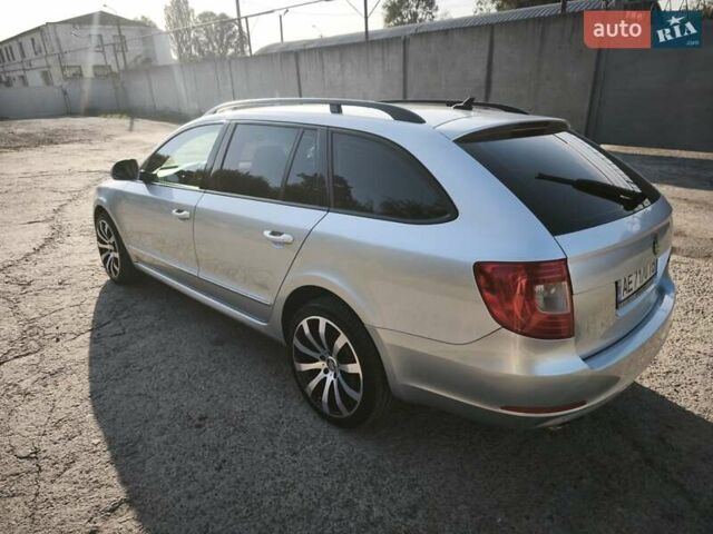 Серый Шкода Суперб, объемом двигателя 1.8 л и пробегом 317 тыс. км за 8500 $, фото 13 на Automoto.ua