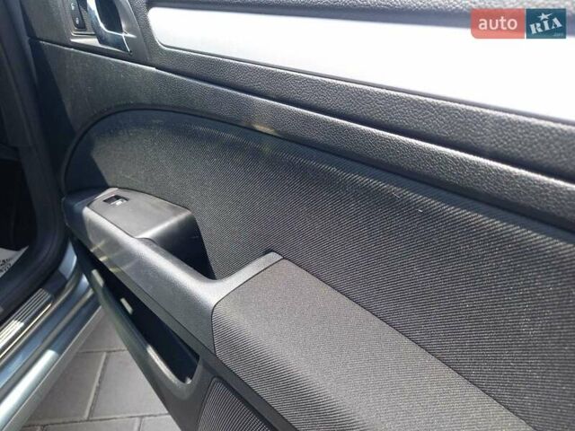 Серый Шкода Суперб, объемом двигателя 1.8 л и пробегом 166 тыс. км за 8500 $, фото 6 на Automoto.ua