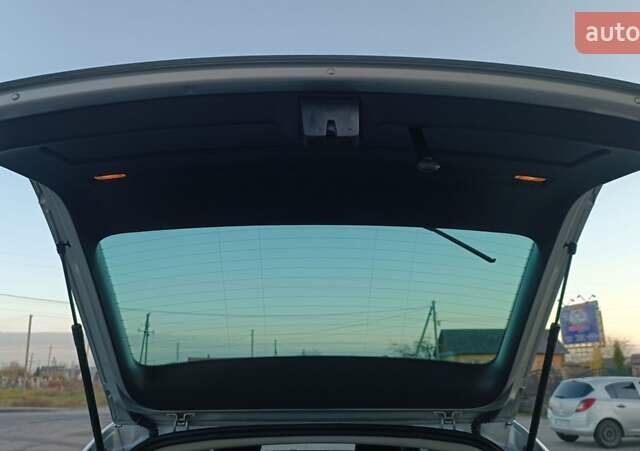 Серый Шкода Суперб, объемом двигателя 1.6 л и пробегом 328 тыс. км за 7950 $, фото 73 на Automoto.ua