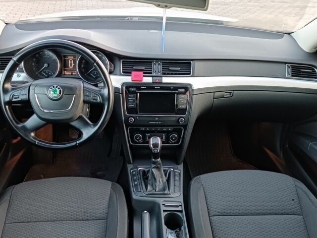 Серый Шкода Суперб, объемом двигателя 1.6 л и пробегом 328 тыс. км за 6950 $, фото 19 на Automoto.ua