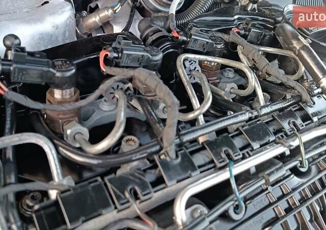 Серый Шкода Суперб, объемом двигателя 1.6 л и пробегом 328 тыс. км за 7950 $, фото 116 на Automoto.ua