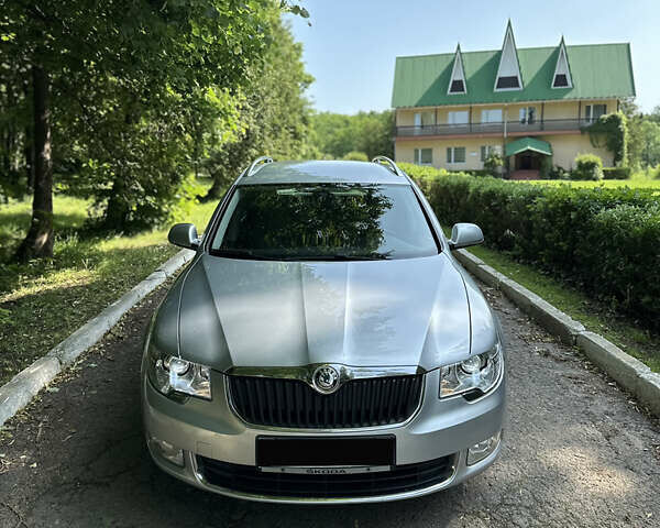 Серый Шкода Суперб, объемом двигателя 2 л и пробегом 322 тыс. км за 10200 $, фото 6 на Automoto.ua