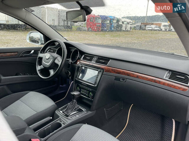 Серый Шкода Суперб, объемом двигателя 2 л и пробегом 280 тыс. км за 10200 $, фото 8 на Automoto.ua