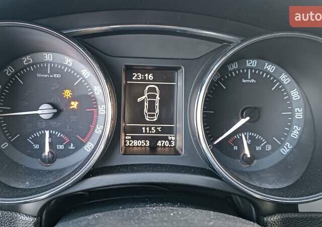 Серый Шкода Суперб, объемом двигателя 1.6 л и пробегом 328 тыс. км за 7950 $, фото 95 на Automoto.ua