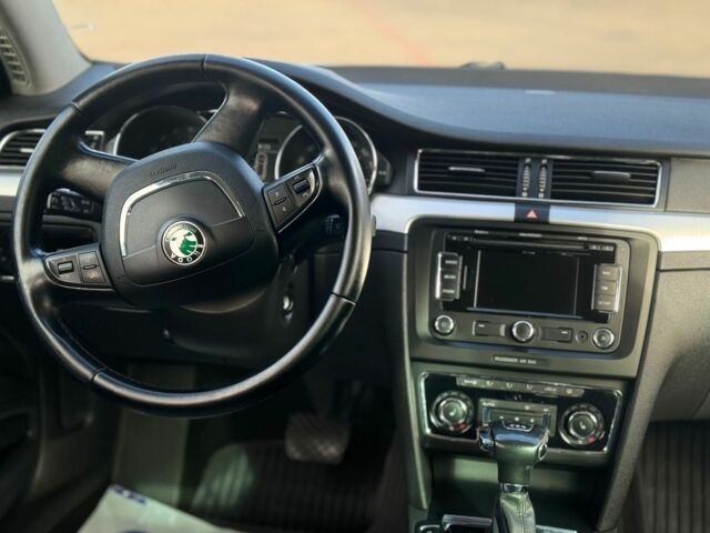 Серый Шкода Суперб, объемом двигателя 2 л и пробегом 241 тыс. км за 8200 $, фото 13 на Automoto.ua