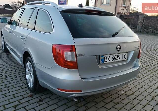 Серый Шкода Суперб, объемом двигателя 1.6 л и пробегом 328 тыс. км за 7950 $, фото 18 на Automoto.ua