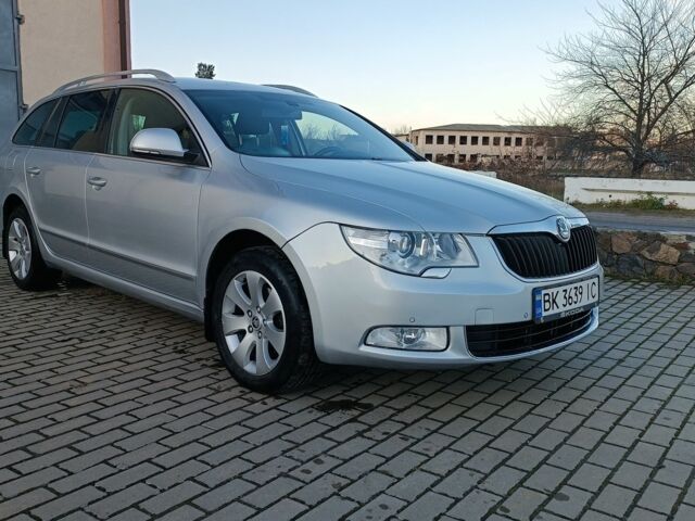 Серый Шкода Суперб, объемом двигателя 1.6 л и пробегом 328 тыс. км за 6950 $, фото 11 на Automoto.ua